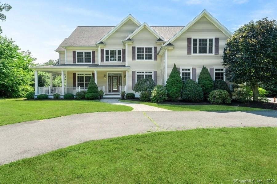 1260 Daniels Farm Rd, Trumbull, CT 06611 - photo 1