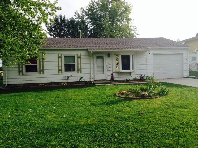 323 Nugent Place, Lincoln, IL 62656 - photo 1