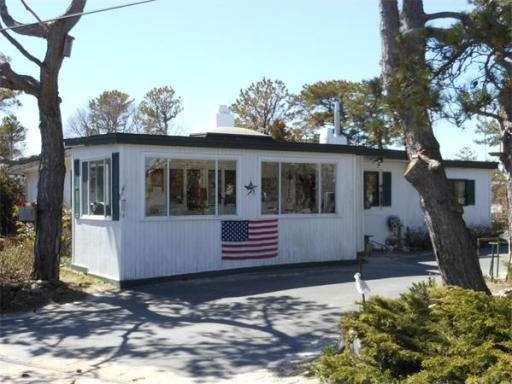 6 Bayberry Ln, Gloucester, MA 01930 - photo 1