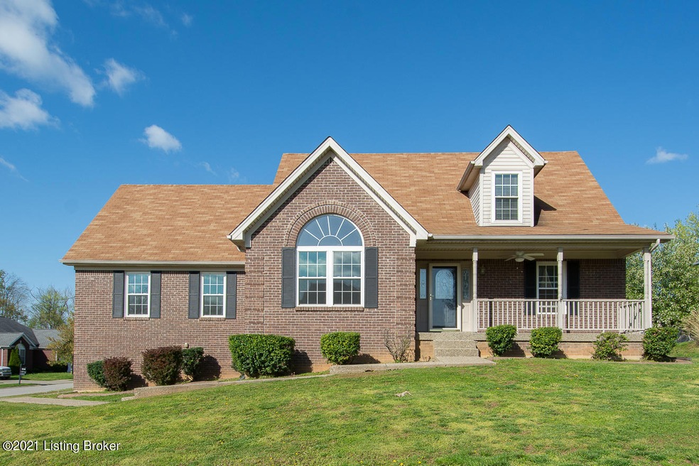 8522 William Cummins Ct, Louisville, KY 40228 - photo 1