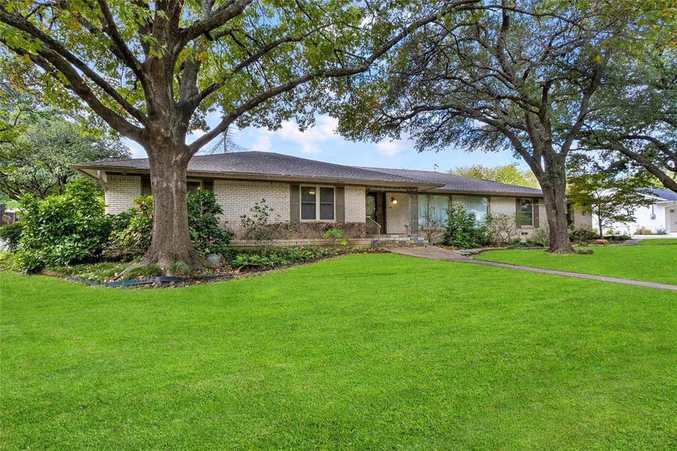 15 Nonesuch Rd, Dallas, TX 75214 - photo 1