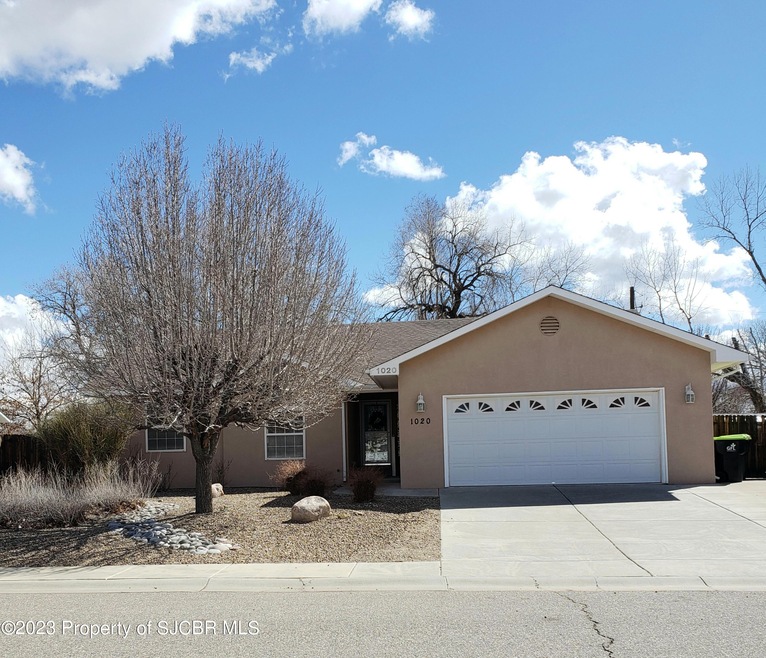 1020 Valley View Dr, Bloomfield, NM 87413 - photo 1