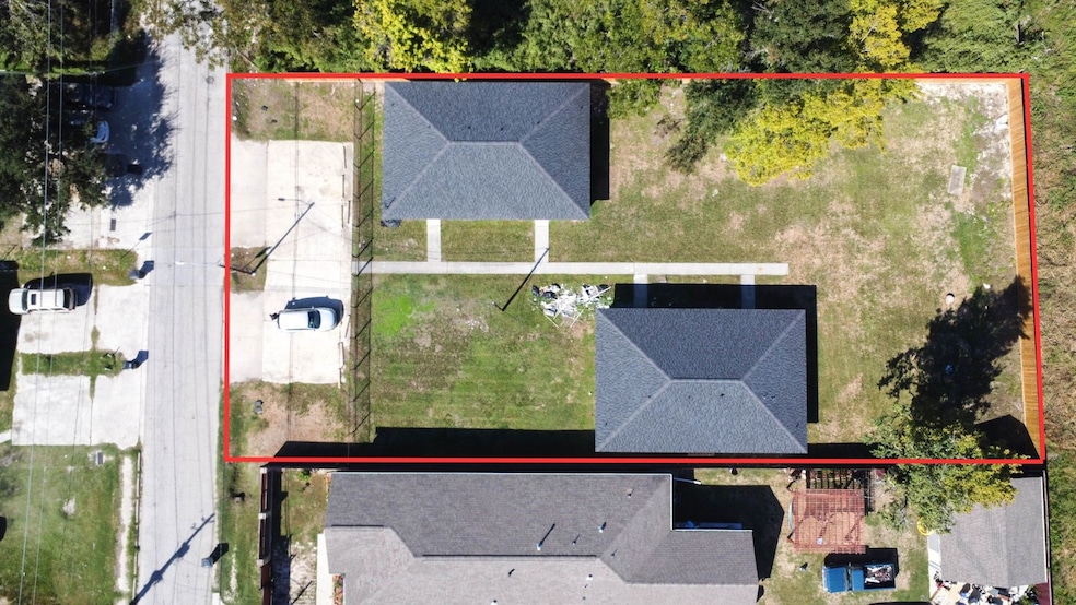 6522 & 6516 De Priest St, Houston, TX 77091 - photo 1