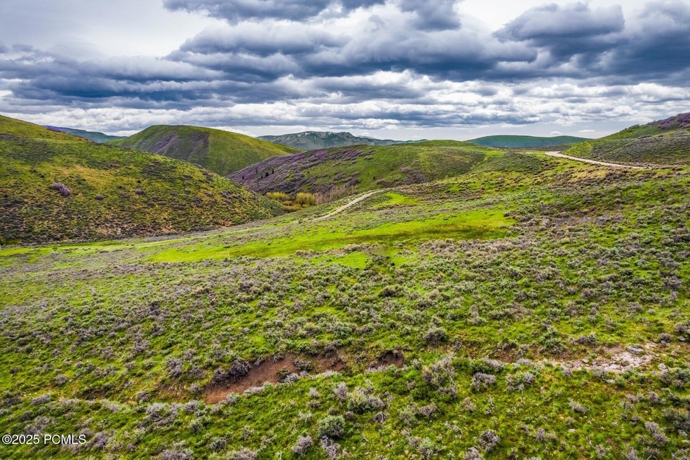 4323 Galts Gulch unit 7, Park City, UT 84098 - photo 1