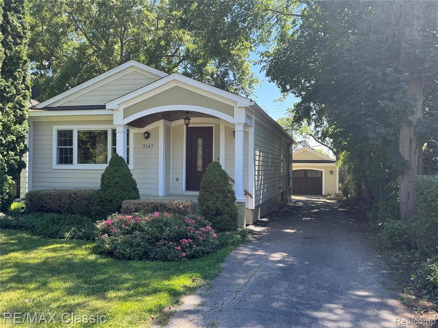 Absolutely gorgeous W.Bloomfield Home