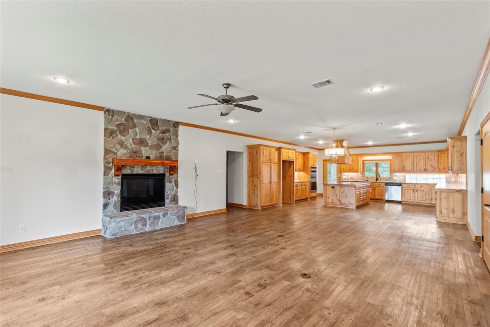 Under Contract $525,000