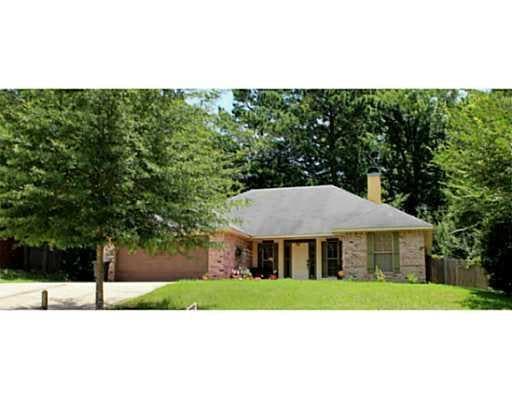 130 Wildwood Dr, Pineville, LA 71360 - photo 1