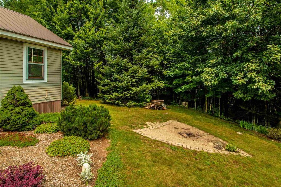 22 Twin Mountain Rd, Whitefield, NH 03598 - photo 1