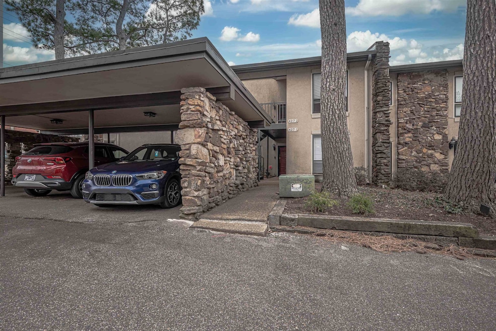 427 S Perkins Rd unit 427-2, Memphis, TN 38117 - photo 1