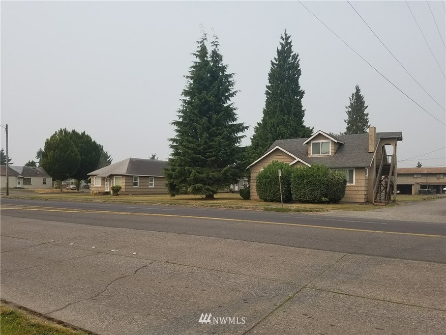 3024 Washington Way, Longview, WA 98632 - photo 1