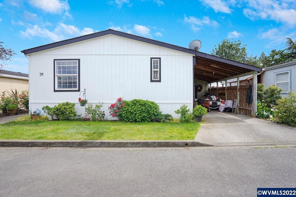 300 S Everest St unit 39, Newberg, OR 97132 - photo 1