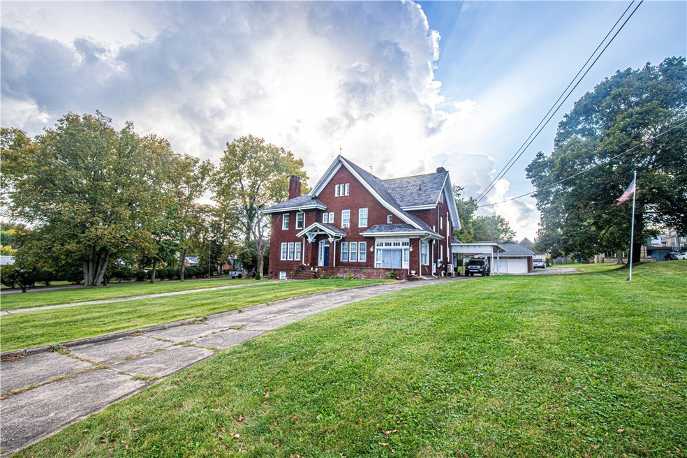 34 Derrick Ave, Uniontown, PA 15401 MLS 1625778