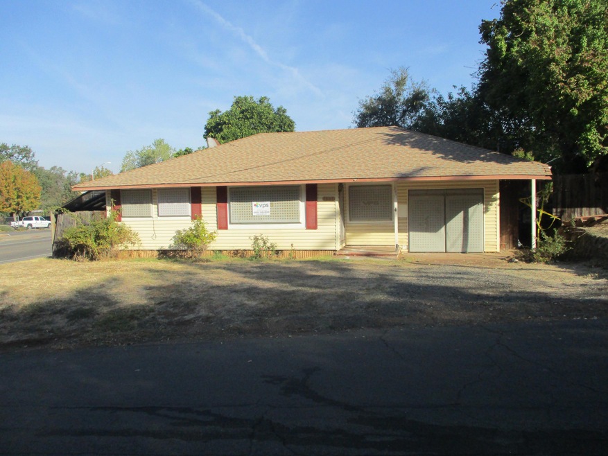 1001 2nd St, Redding, CA 96002 - photo 1