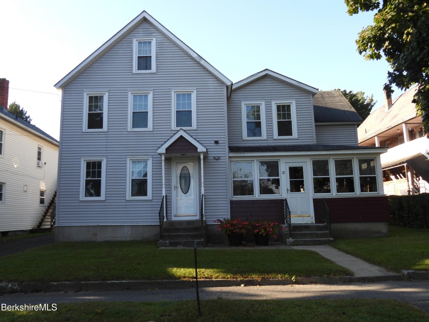 12 Murray, Front