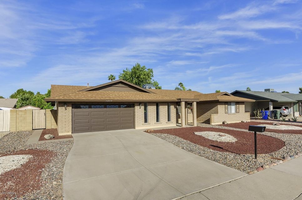 12454 N 36th St-large-002-29-Front Exter