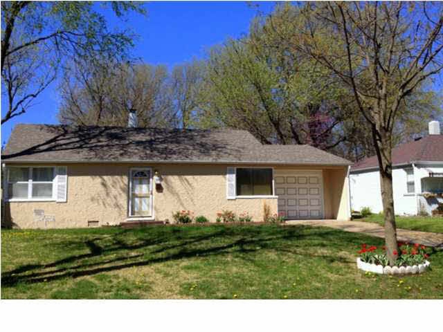 Great Curb Appeal - Check out the New Roof