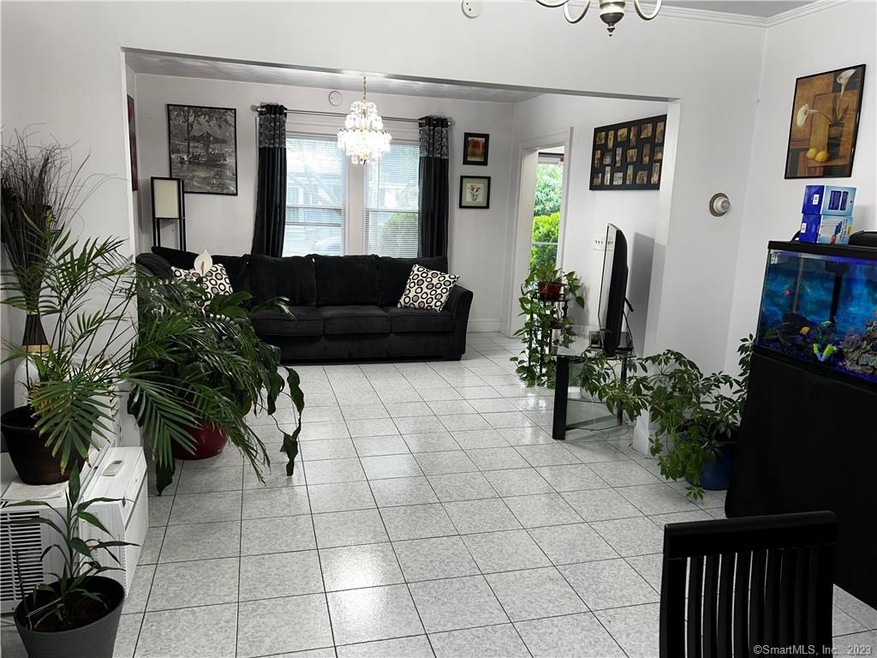 546 Hillside Ave unit 548, Hartford, CT 06106 - photo 1