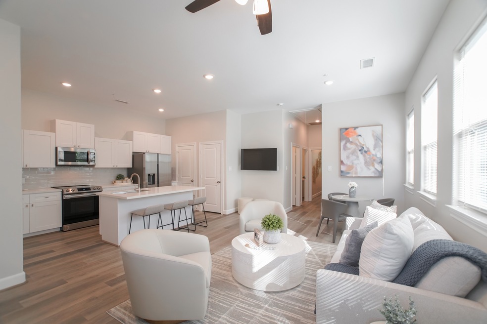 504 Nursery Rd unit 3206, the Woodlands, TX 77380 - photo 1