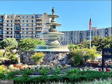 The Rotonda unit 620, McLean, VA 22102 - photo 1