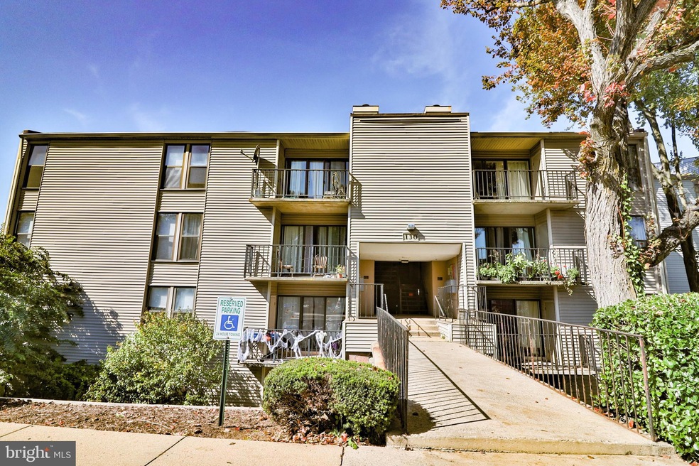 130 Duvall Ln unit 303, Gaithersburg, MD 20877 - photo 1
