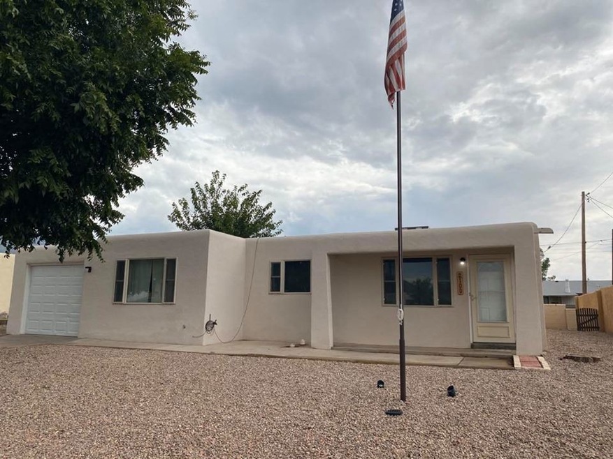 2100 Snow Dr, Alamogordo, NM 88310 - photo 1