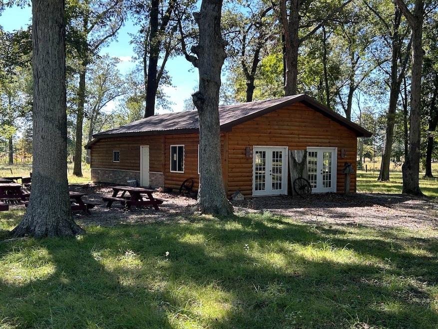 328 County Road 1175 E, Louisville, IL 62858 - photo 1