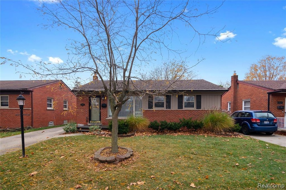 Pending $220,000 • Co-Listing Agent