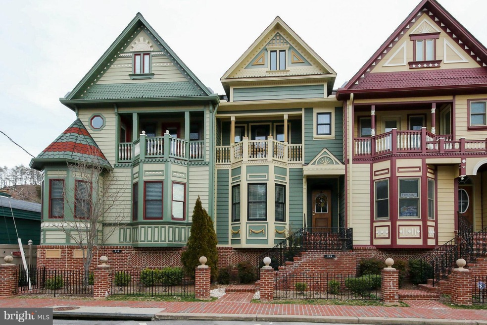 229 Mill St unit 19, Occoquan, VA 22125 - photo 1