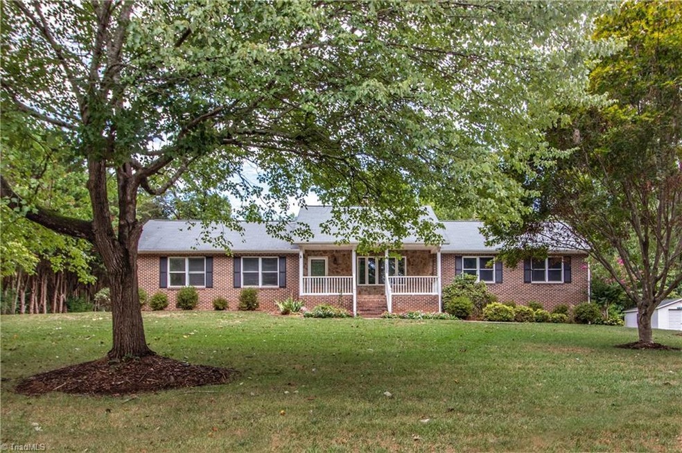 232 Farmwood Dr, Statesville, NC 28625 - photo 1