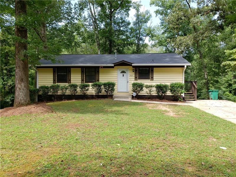 5805 Bobbin Ln, Lithonia, GA 30058 - photo 1