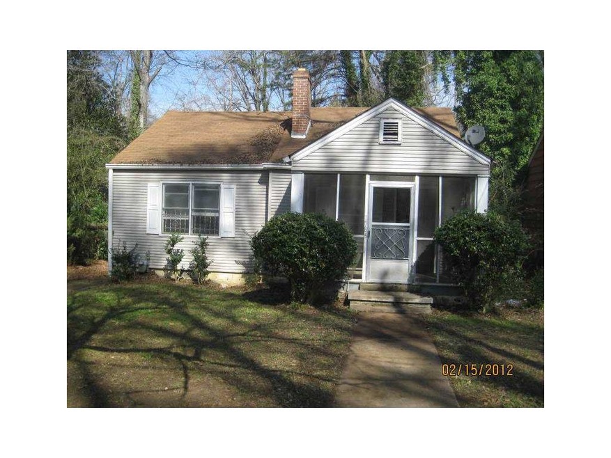 Exterior Front. pic 1
