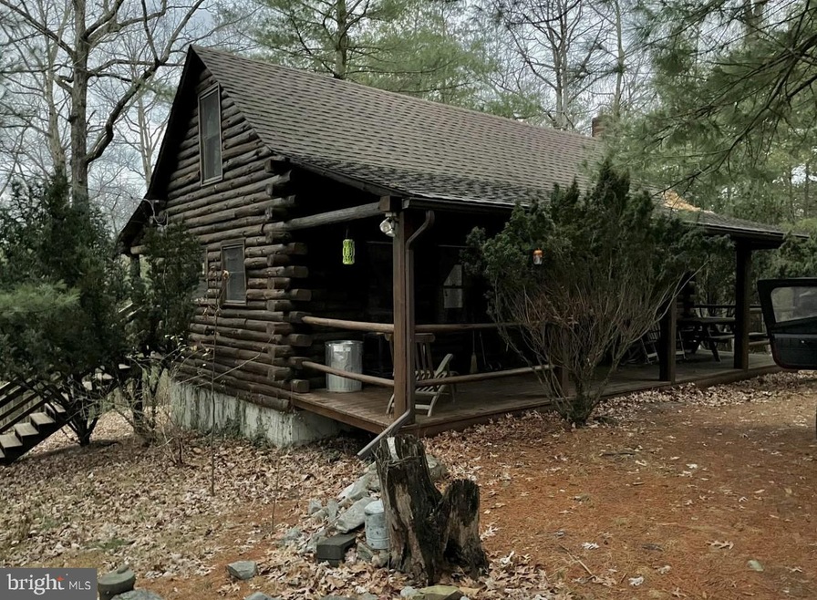 562 Deer Lick Ln, Warfordsburg, PA 17267 - photo 1