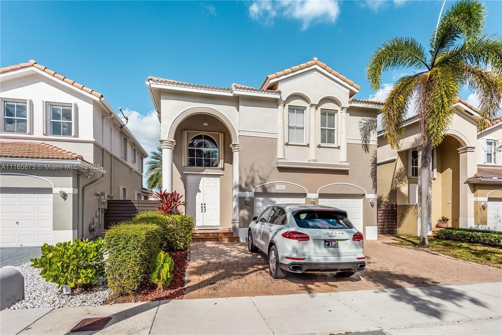 11353 NW 46th Ln, Doral, FL 33178 - photo 1