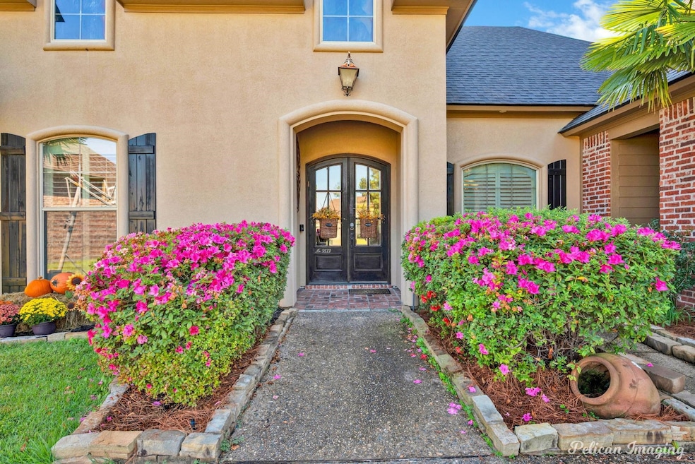 For Sale $615,000 • Co-Listing Agent