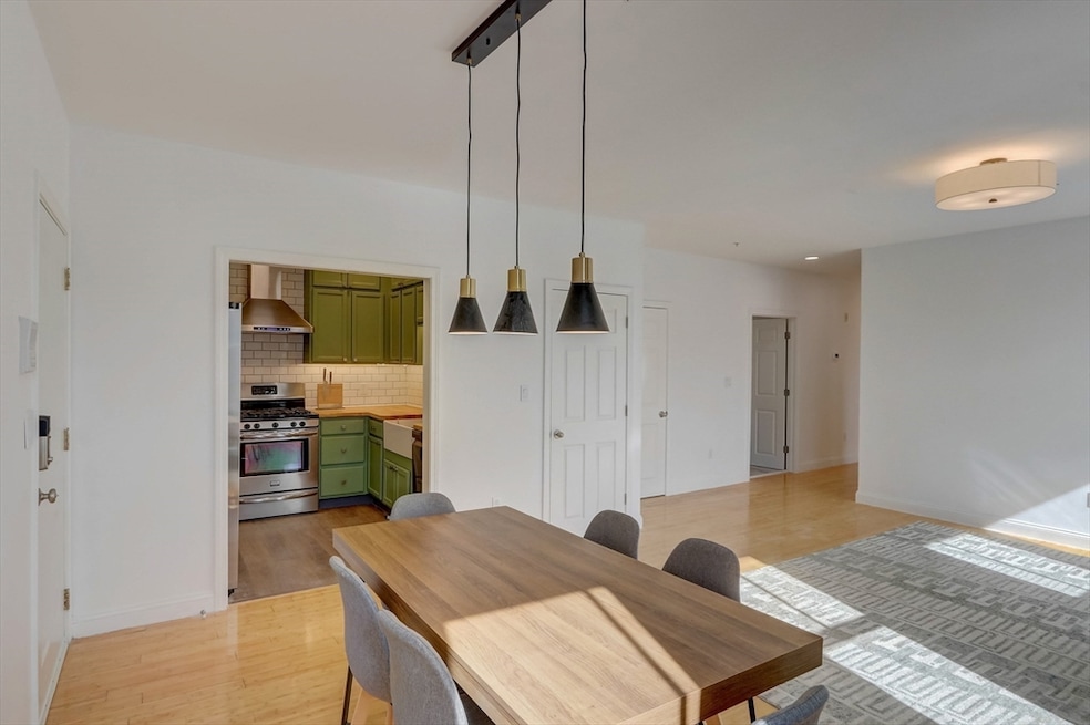 352-R Blue Hill Ave unit 10, Dorchester, MA 02121 - photo 1