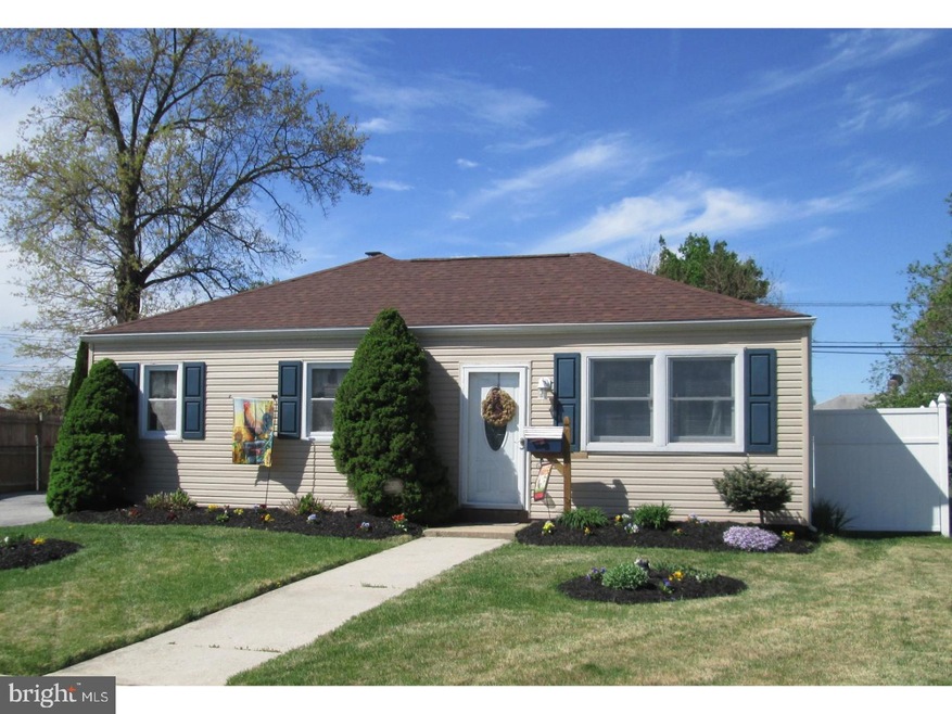 714 Woodsedge Rd, Wilmington, DE 19804 - photo 1