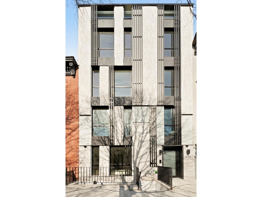 Sold $1,600,000 • Co-Listing Agent