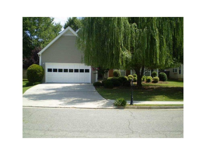 Exterior Front. Welcome to this move in ready home