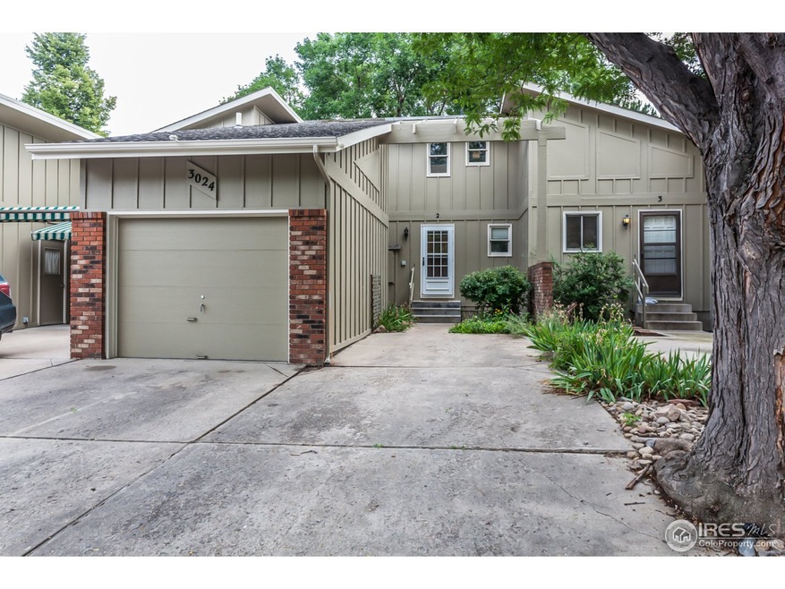 Quiet, secluded, midtown condo with lake access