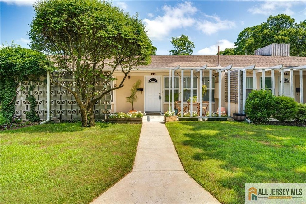 10 New Rd unit 3, Kendall Park, NJ 08824 - photo 1