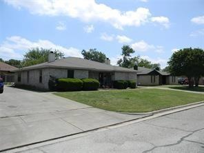 7728 Jennifer Ln, North Richland Hills, TX 76182 - photo 1