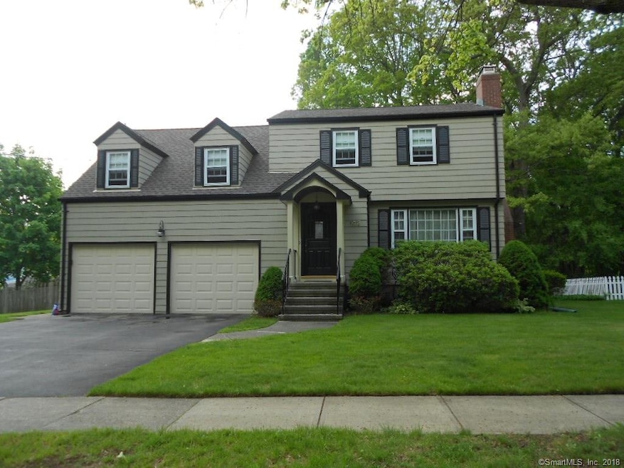 195 Luanne Rd, Stratford, CT 06614 - photo 1