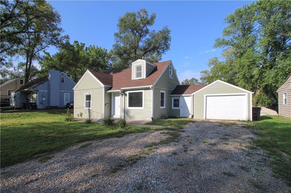 7010 SW 15th St, Des Moines, IA 50315 - photo 1