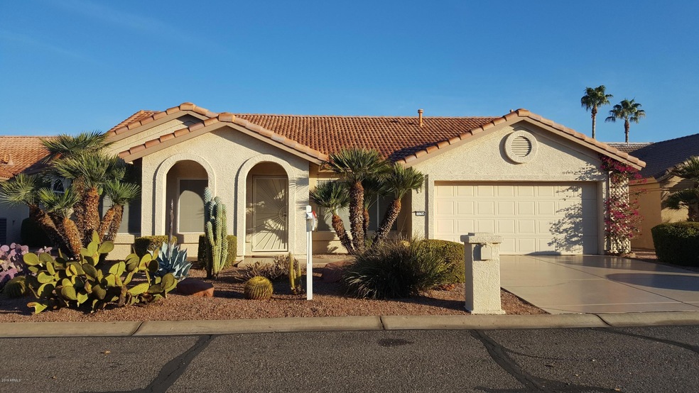 15764 W Piccadilly Rd, Goodyear, AZ 85395 - photo 1