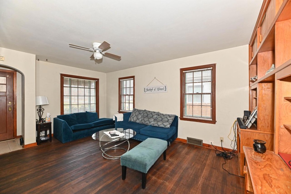 2059 Carlisle Ave, Racine, WI 53404 MLS 1860445