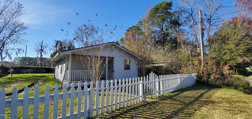 1174 Orton St, Jacksonville, FL 32205 - photo 1