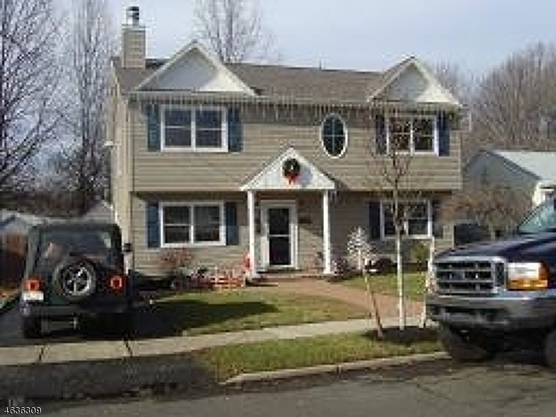 2330 Knapp Dr, Rahway, NJ 07065 - photo 1