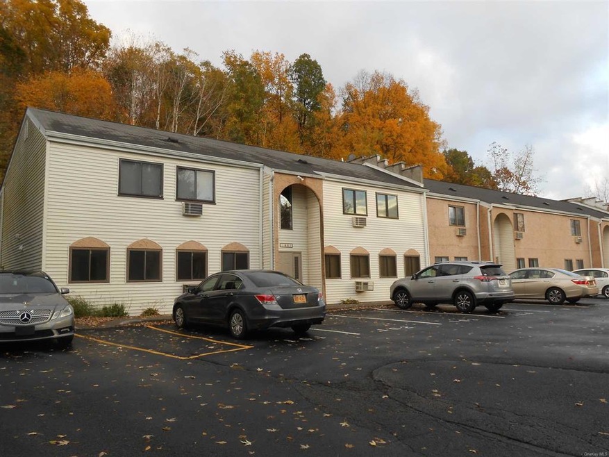 41 Scarborough Ln unit A, Wappingers Falls, NY 12590 - photo 1