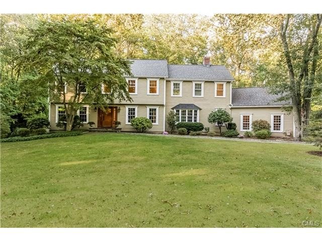 Welcome to 360 Hemlock Hills Road North . . . tran