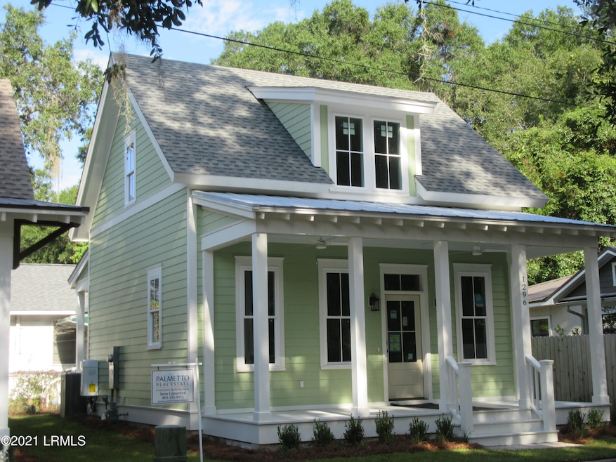 1296 Charles St, Beaufort, SC 29902 - photo 1